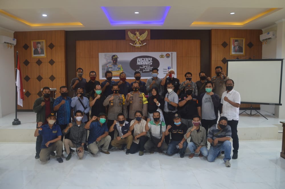 Bahas Persiapan Pilkada, Polres Ngopi Manis Bareng Jurnalis